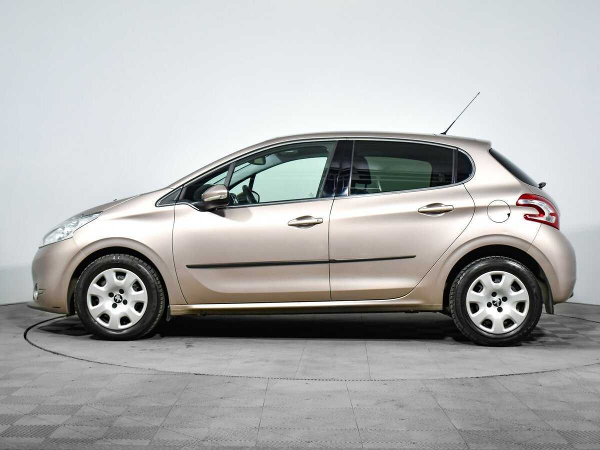 Peugeot 208, 2014 Фото №8