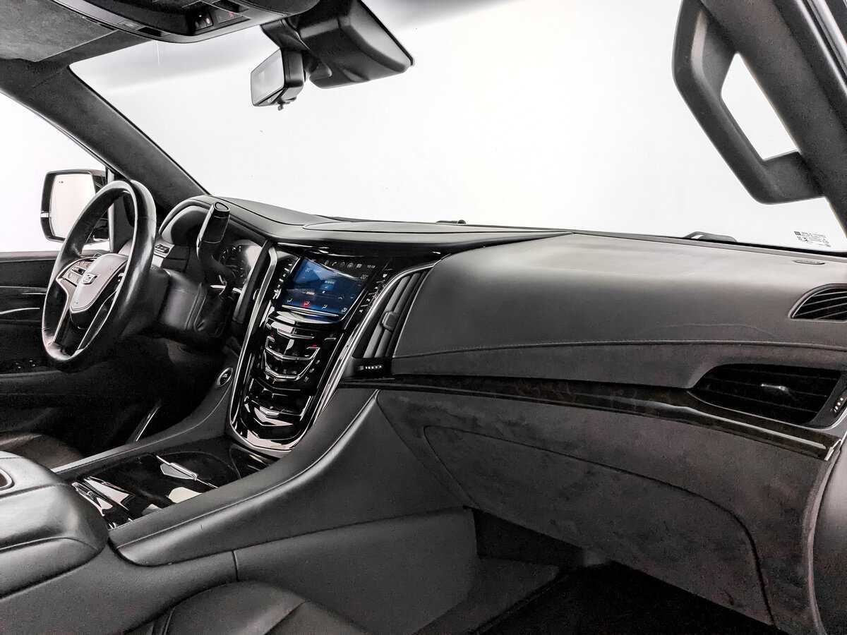 Cadillac Escalade ESV, 2019 Фото №9
