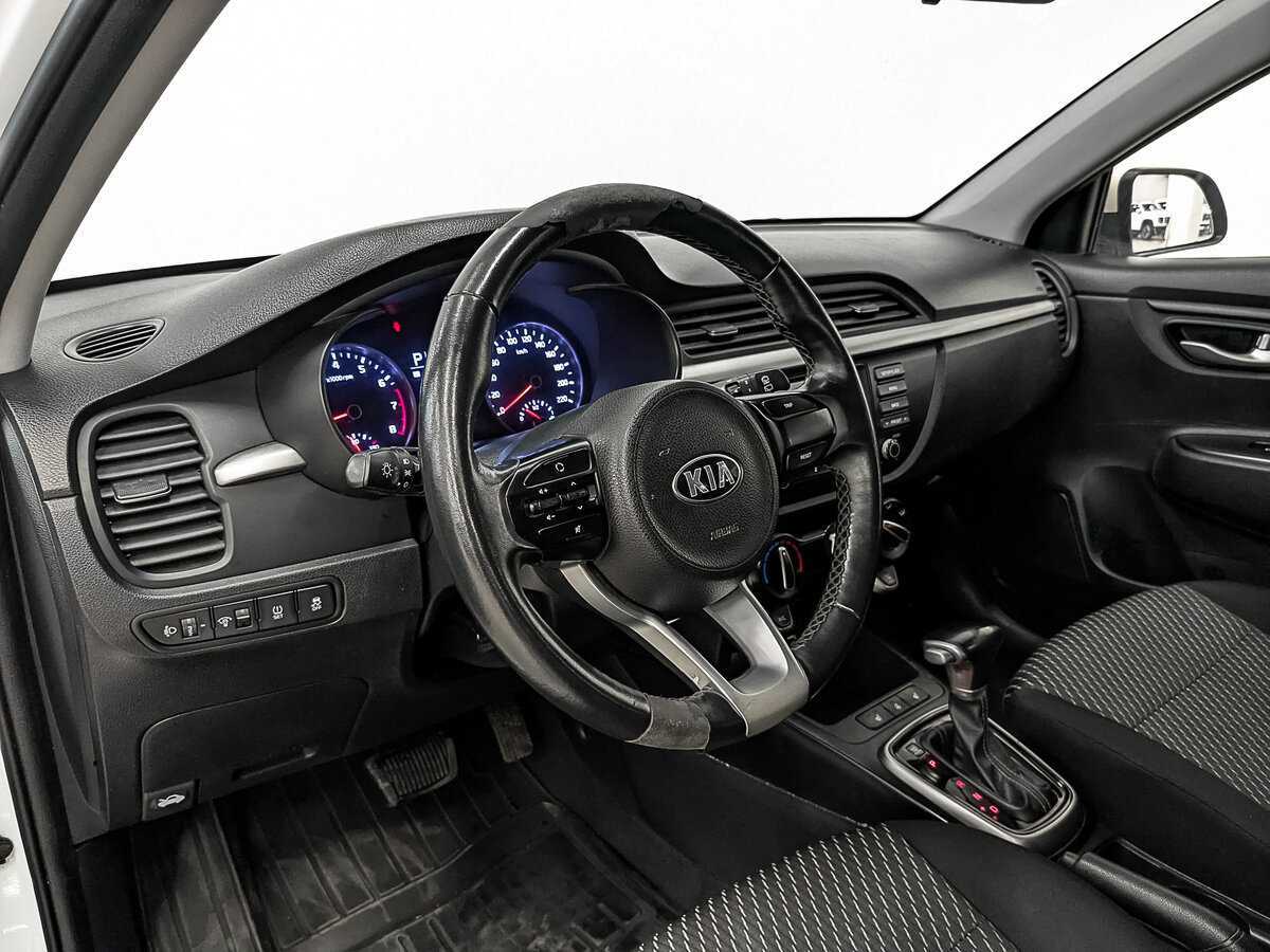 Kia Rio X-Line, 2020 Фото №12