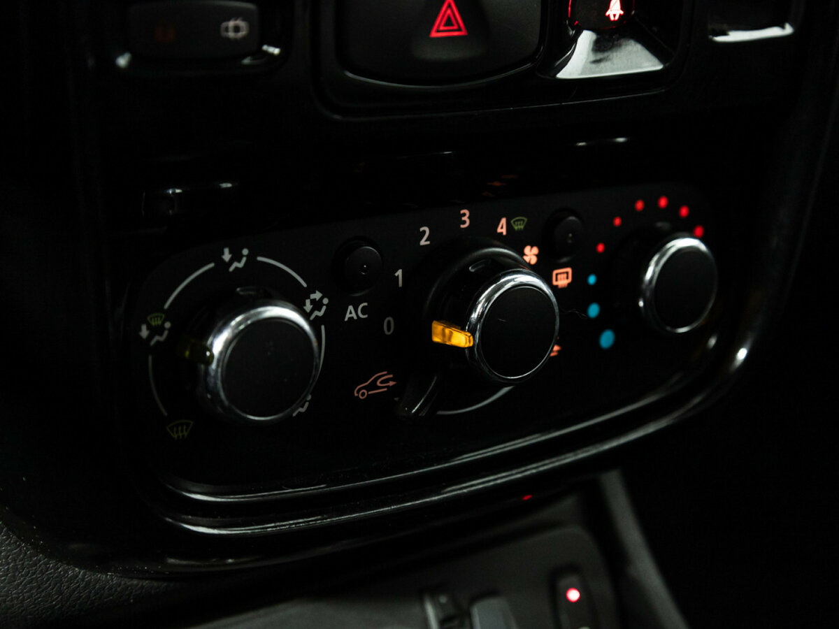 Renault Duster I, 2013 Фото №13