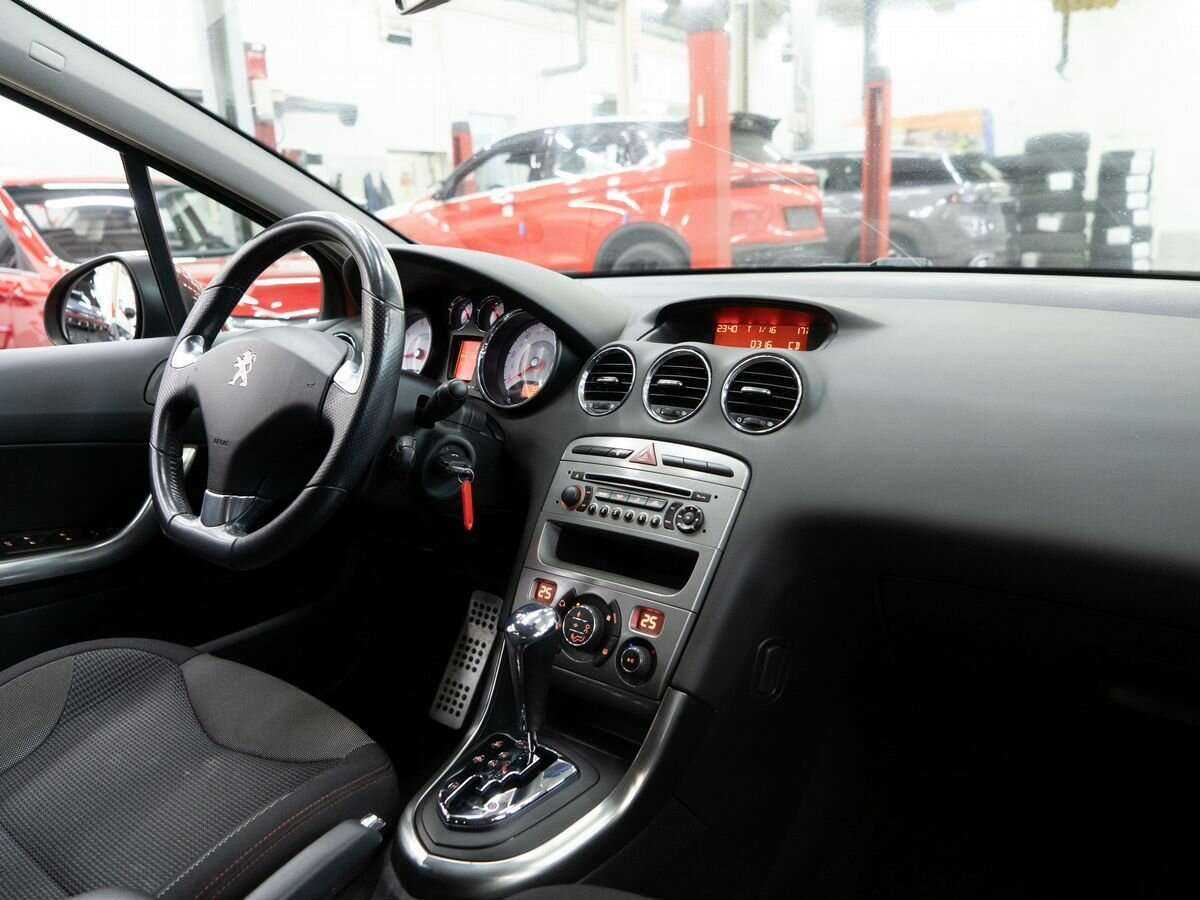 Peugeot 308, 2011 Фото №16