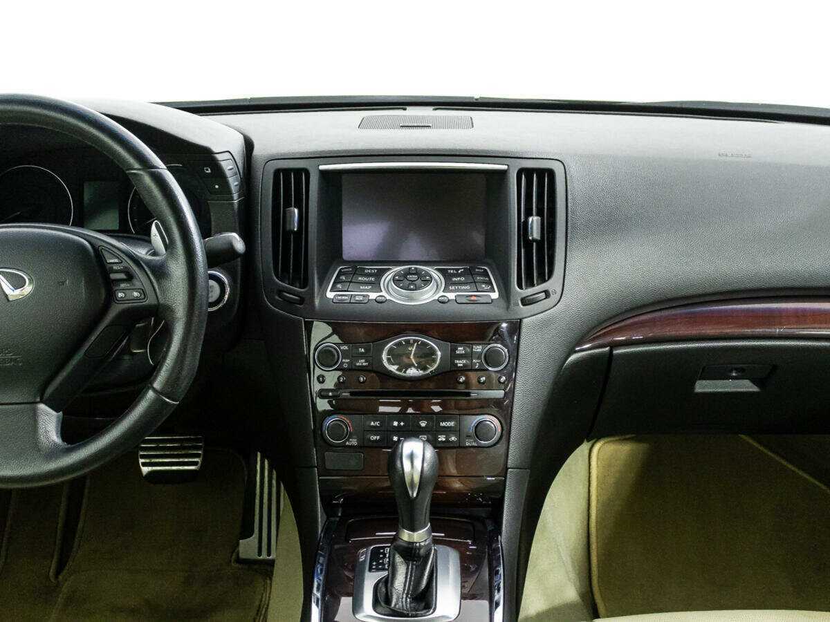Infiniti G37, 2012 Фото №14