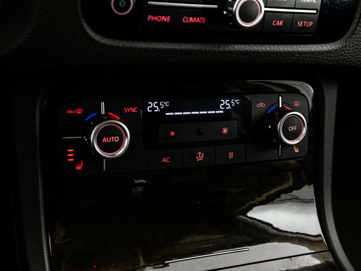 Volkswagen Touareg II, 2012 Фото №13
