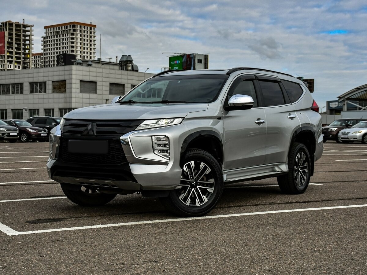 Mitsubishi Montero Sport III Рестайлинг, 2022 Фото №1