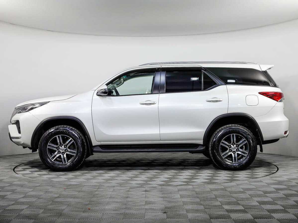 Toyota Fortuner, 2021 Фото №7
