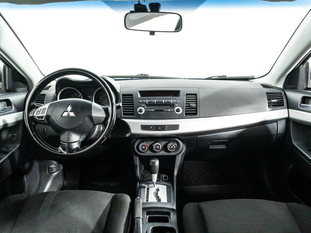 Mitsubishi Lancer, 2010 Фото №13
