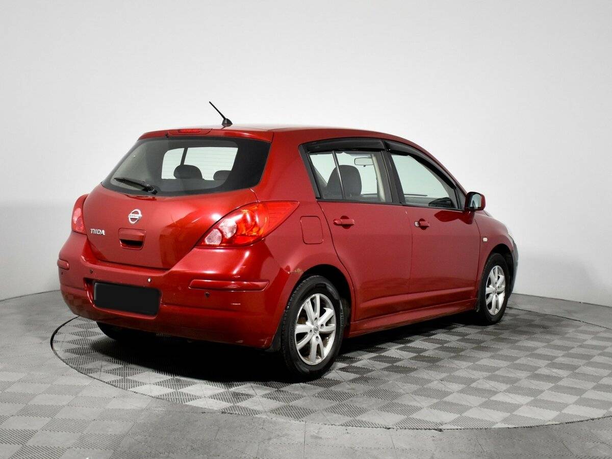 Nissan Tiida I Рестайлинг, 2010 Фото №5