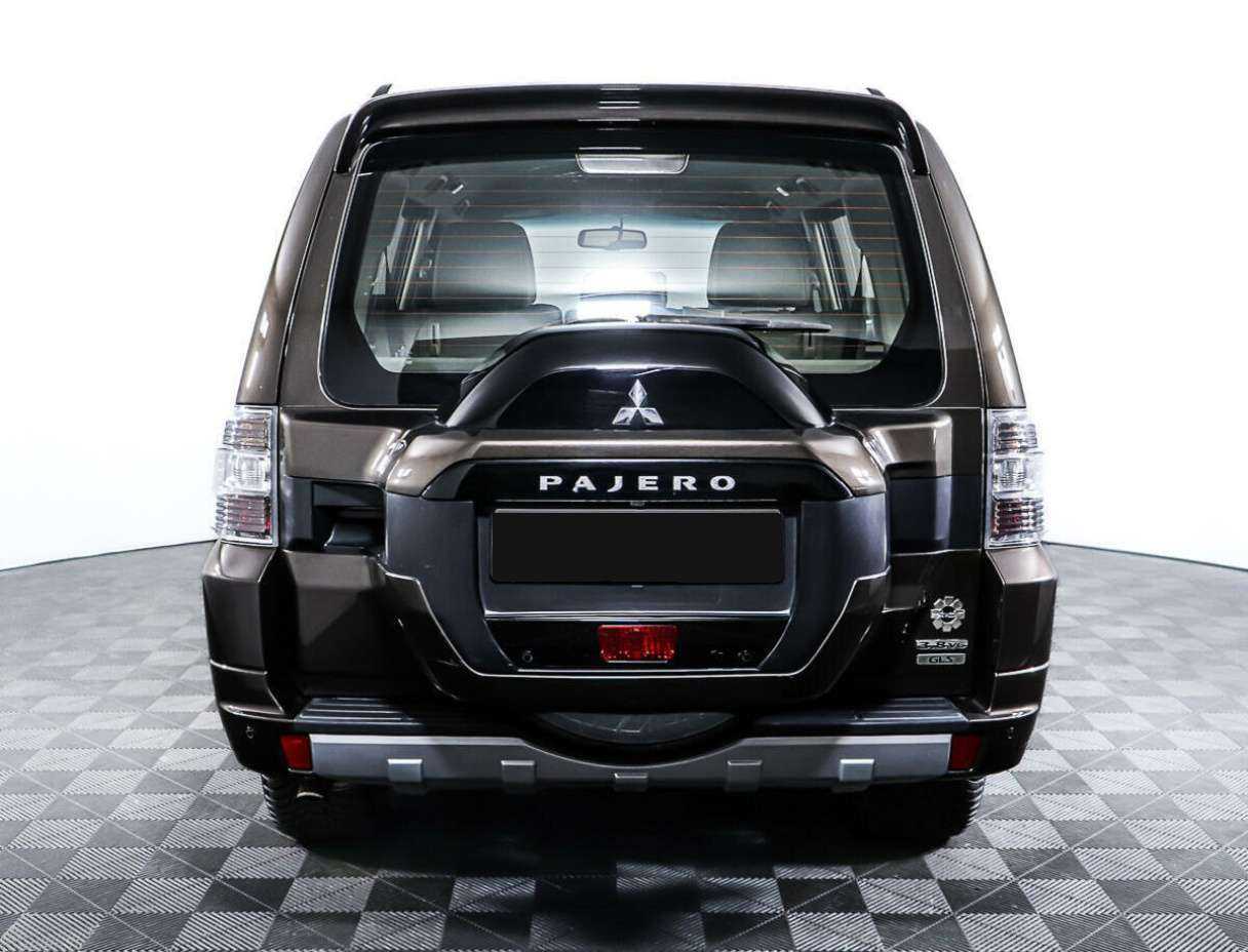 Mitsubishi Pajero, 2017 Фото №6