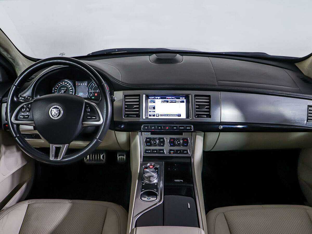 Jaguar XF, 2012 Фото №11