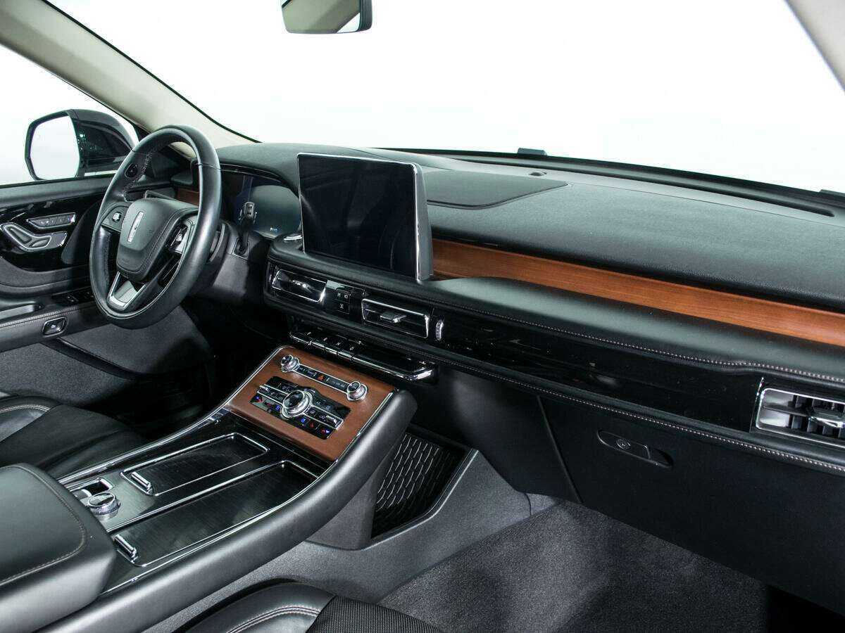 Lincoln Aviator, 2020 Фото №7