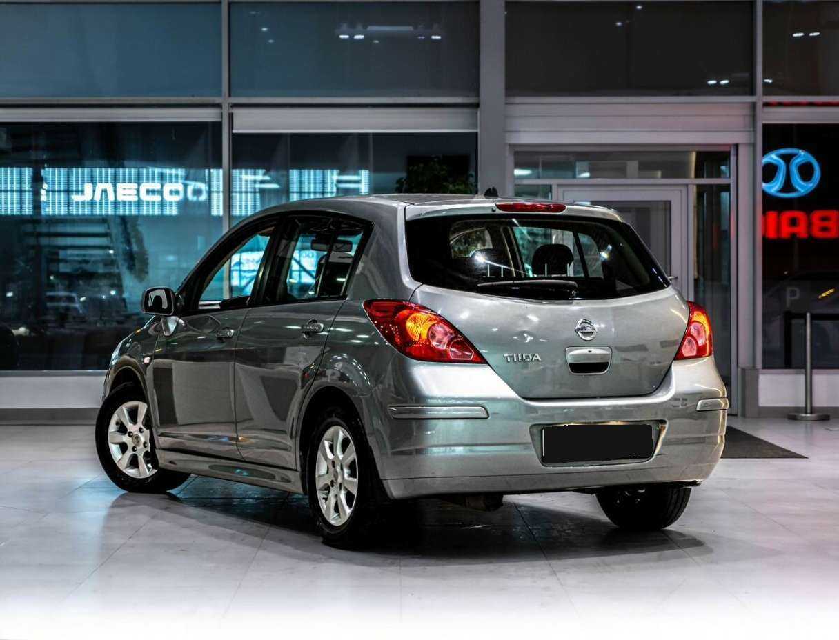 Nissan Tiida, 2011 Фото №6