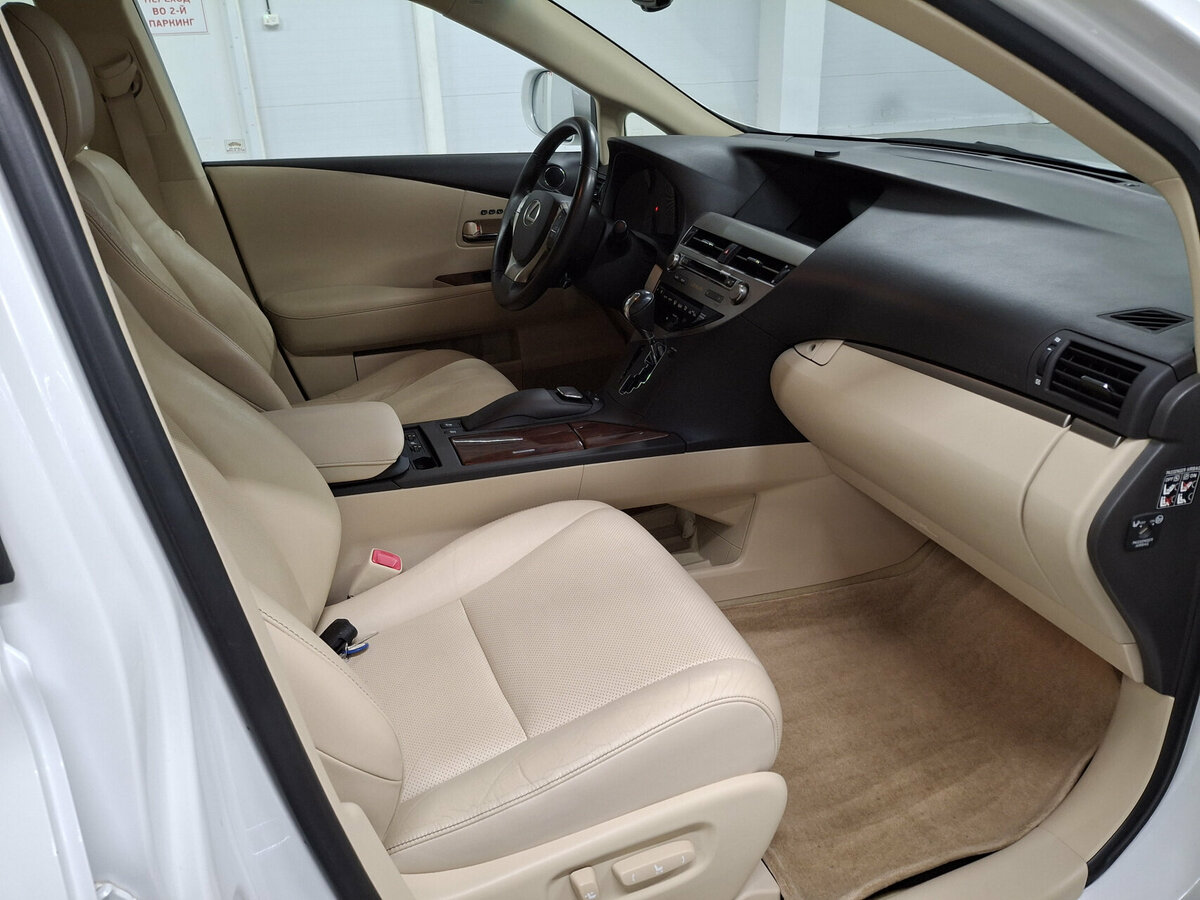 Lexus RX 350 III Рестайлинг, 2012 Фото №11
