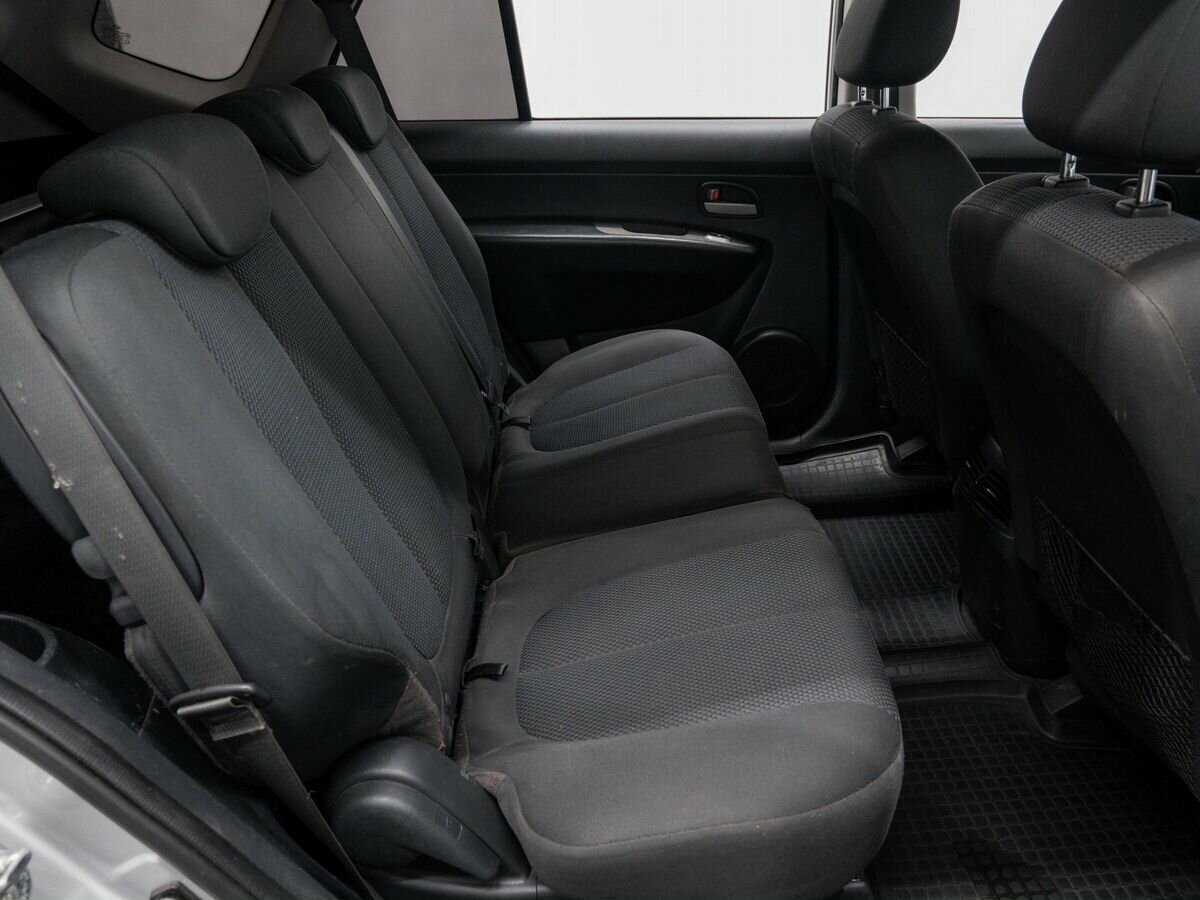 Kia Carens, 2010 Фото №9