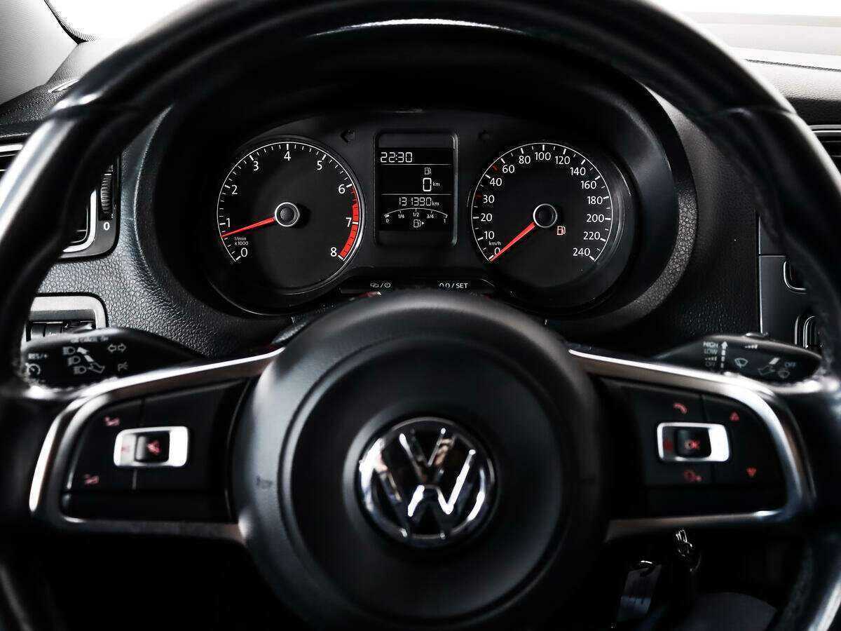 Volkswagen Polo, 2018 Фото №17