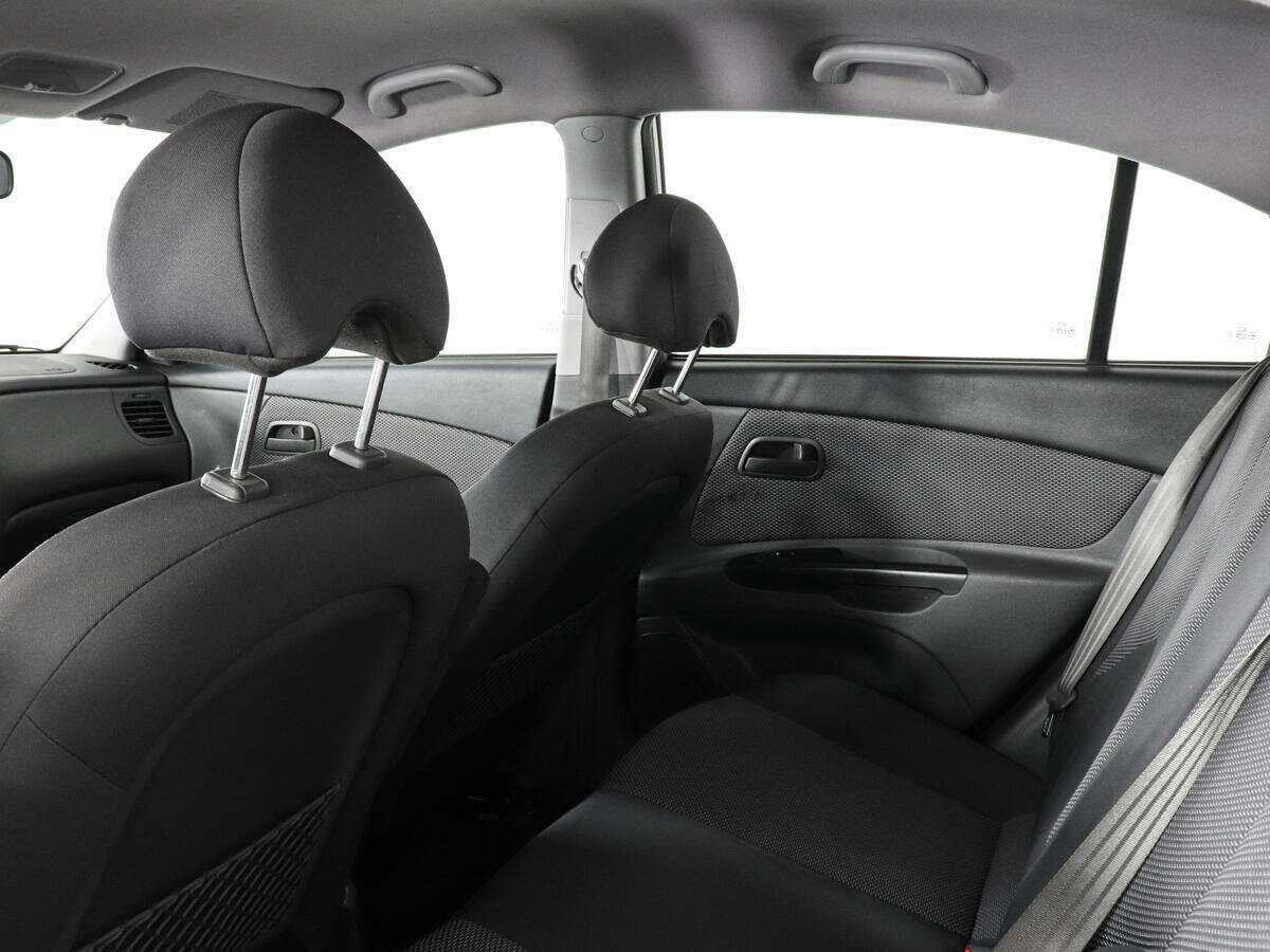 Kia Rio, 2010 Фото №8