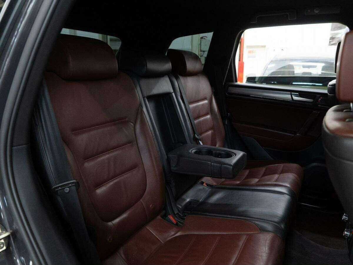 Volkswagen Touareg, 2010 Фото №8
