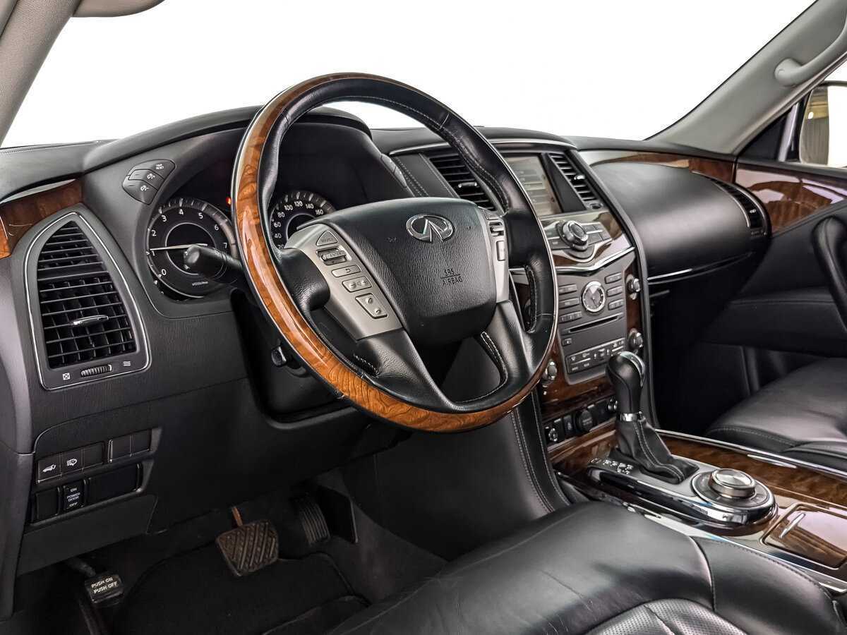 Infiniti QX80, 2017 Фото №11