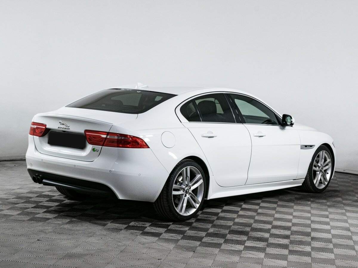 Jaguar XE, 2015 Фото №5