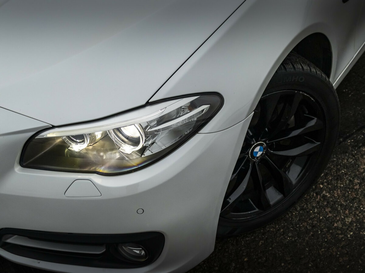BMW 5 серии 525d xDrive VI (F10/F11/F07) Рестайлинг, 2015 Фото №2