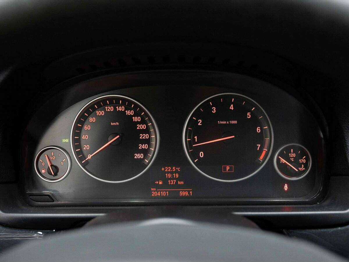 BMW 5 серии 528i, 2012 Фото №17