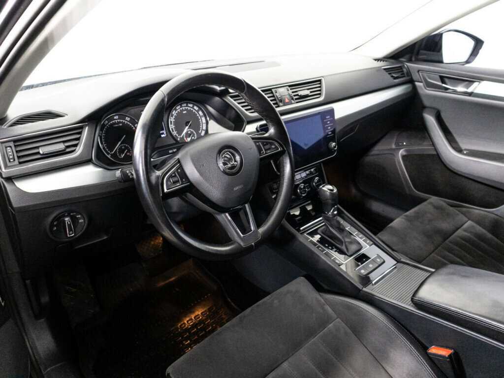Skoda Superb, 2017 Фото №11