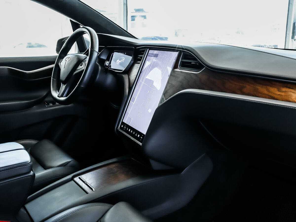 Tesla Model X Long Range Plus, 2020 Фото №18
