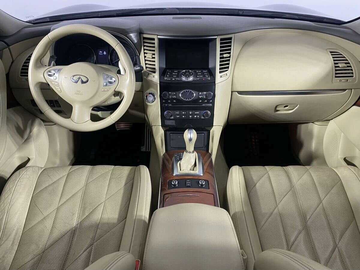Infiniti FX37, 2011 Фото №10