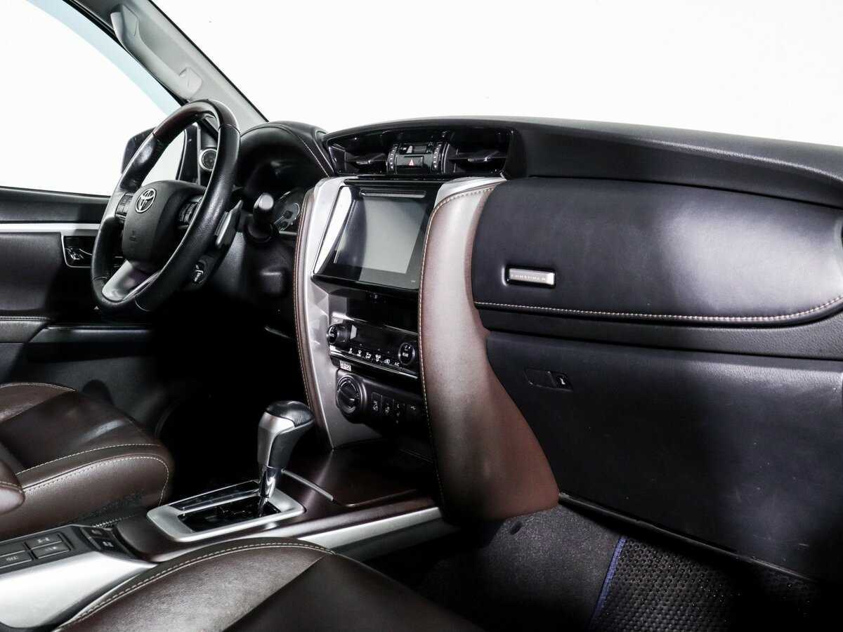 Toyota Fortuner, 2018 Фото №6
