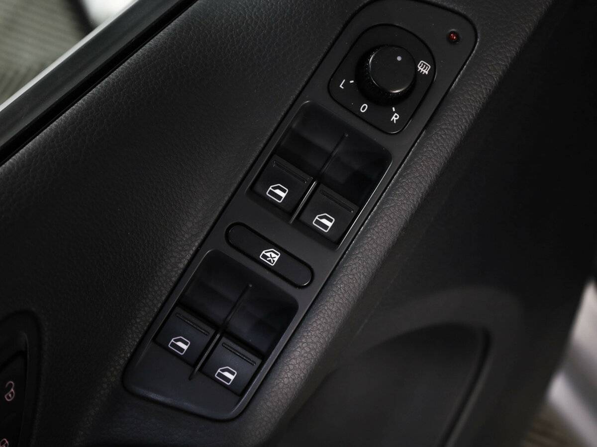 Volkswagen Tiguan I Рестайлинг, 2011 Фото №20