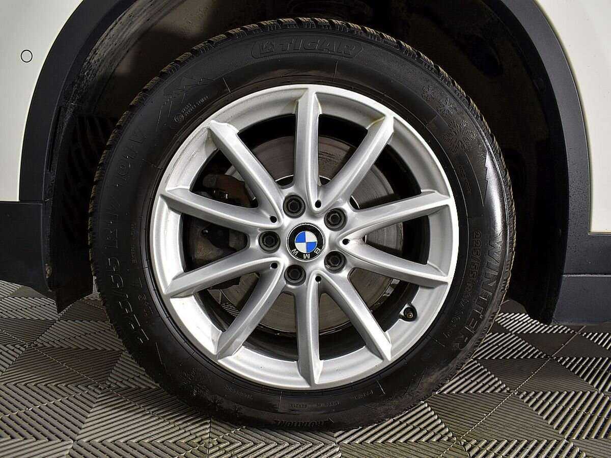 BMW X1 20i xDrive, 2020 Фото №8