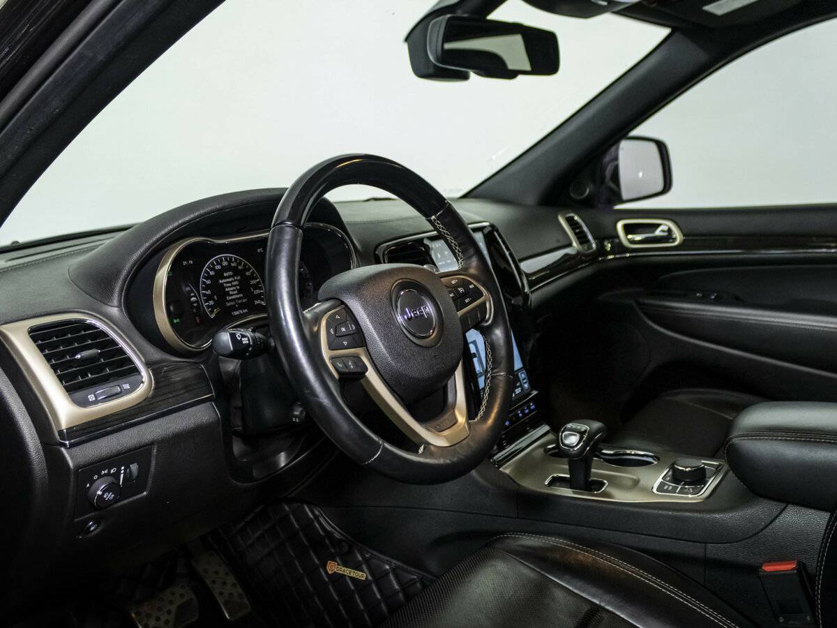 Jeep Grand Cherokee IV (WK2) Рестайлинг, 2014 Фото №9