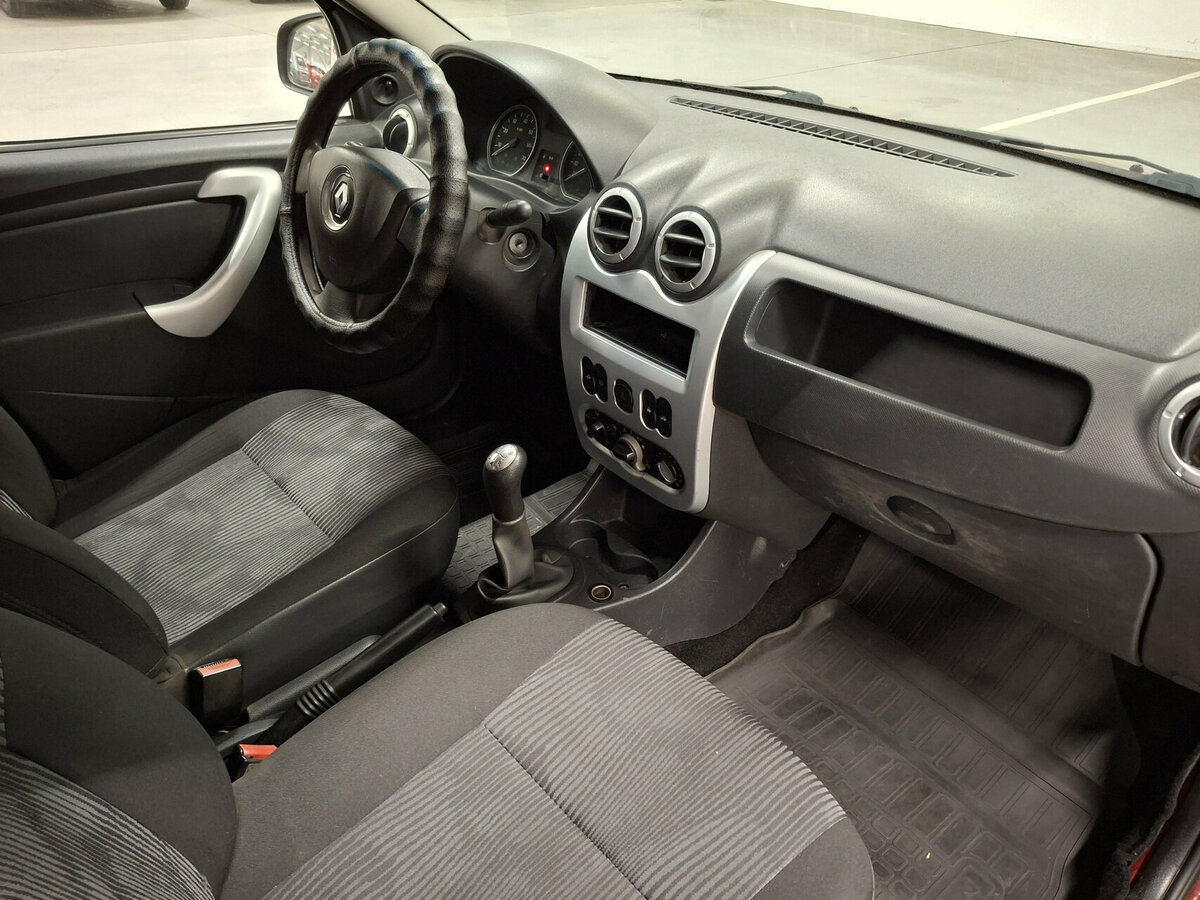 Renault Logan I Рестайлинг, 2012 Фото №11