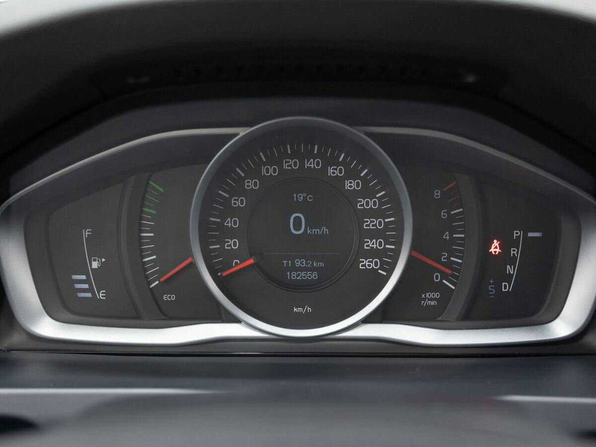 Volvo S60, 2013 Фото №25