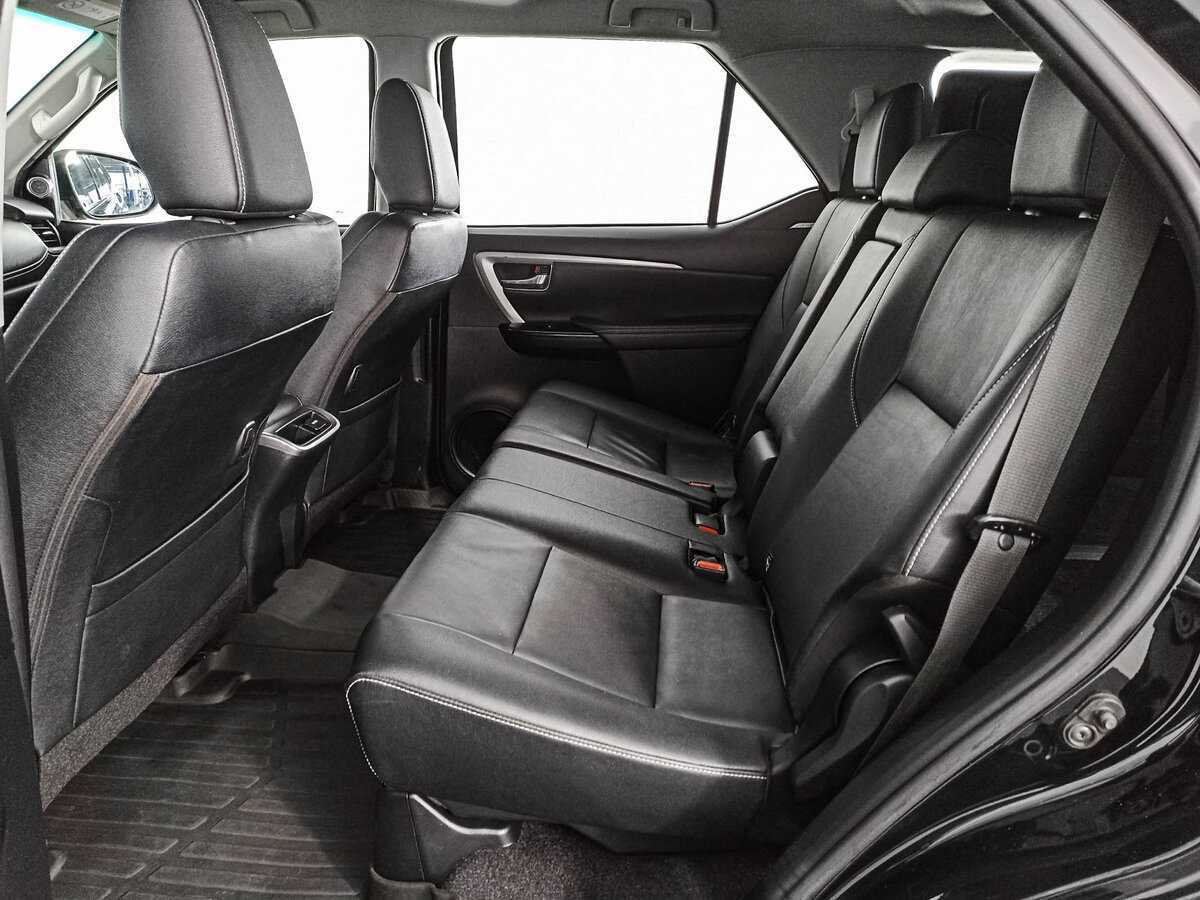 Toyota Fortuner, 2020 Фото №8