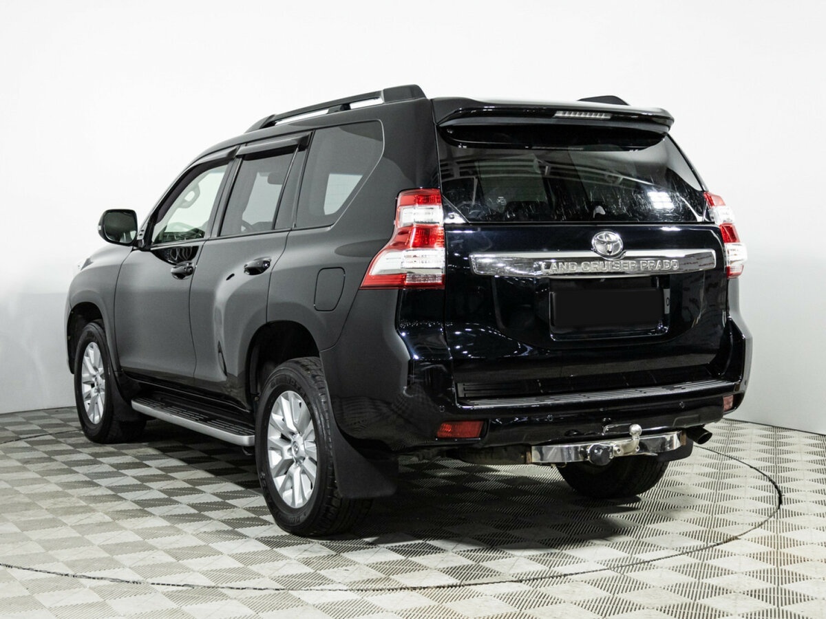 Toyota Land Cruiser Prado 150 Series Рестайлинг 1, 2015 Фото №6