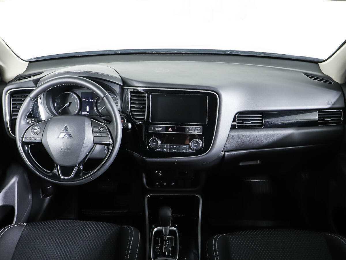 Mitsubishi Outlander, 2020 Фото №11