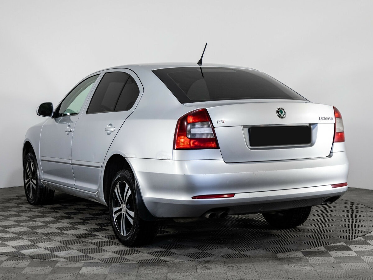 Skoda Octavia II (A5) Рестайлинг, 2011 Фото №6