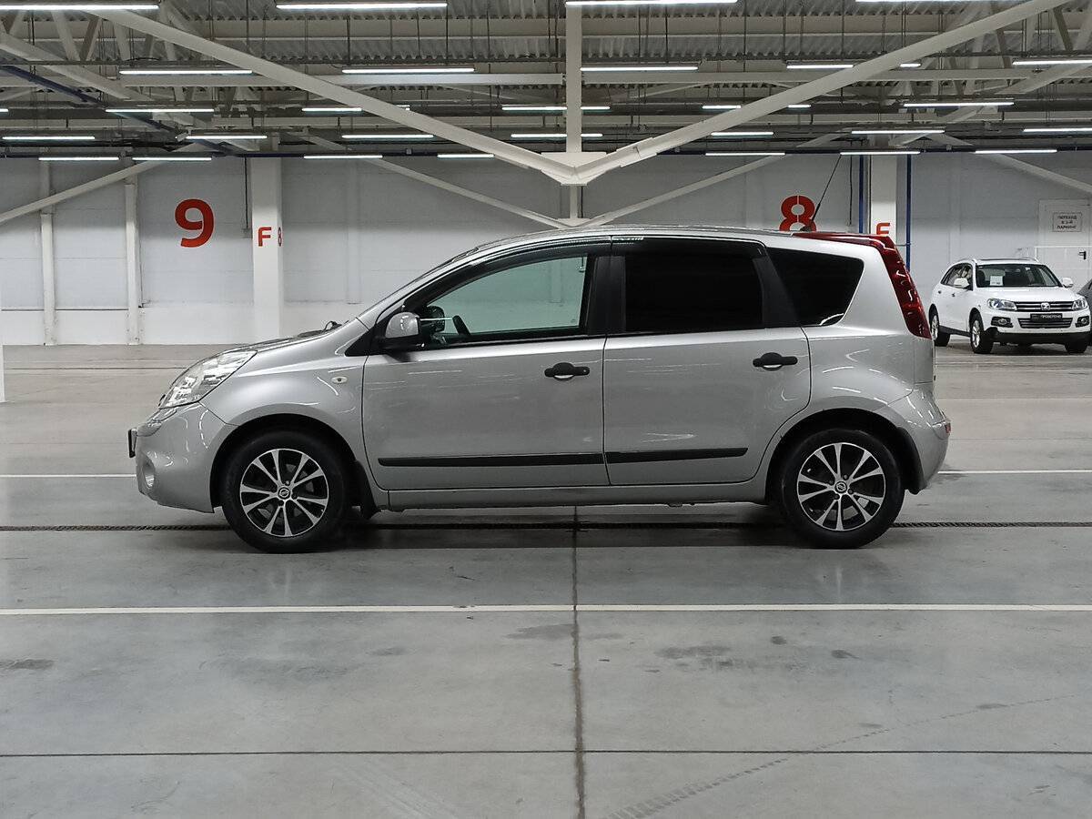 Nissan Note, 2010 Фото №8