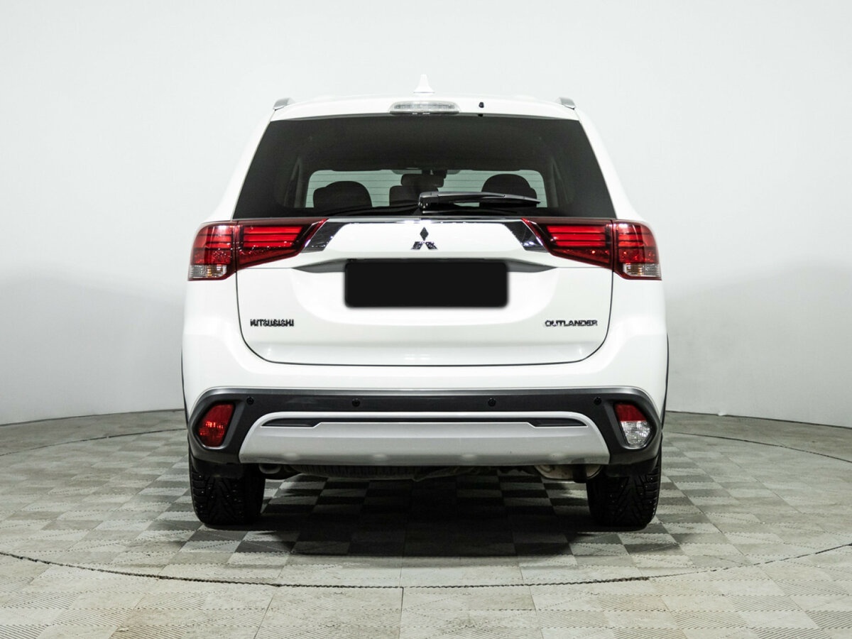 Mitsubishi Outlander III Рестайлинг 3, 2018 Фото №5
