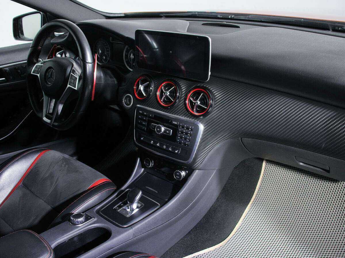 Mercedes-Benz A-Класс AMG 45 AMG, 2015 Фото №7