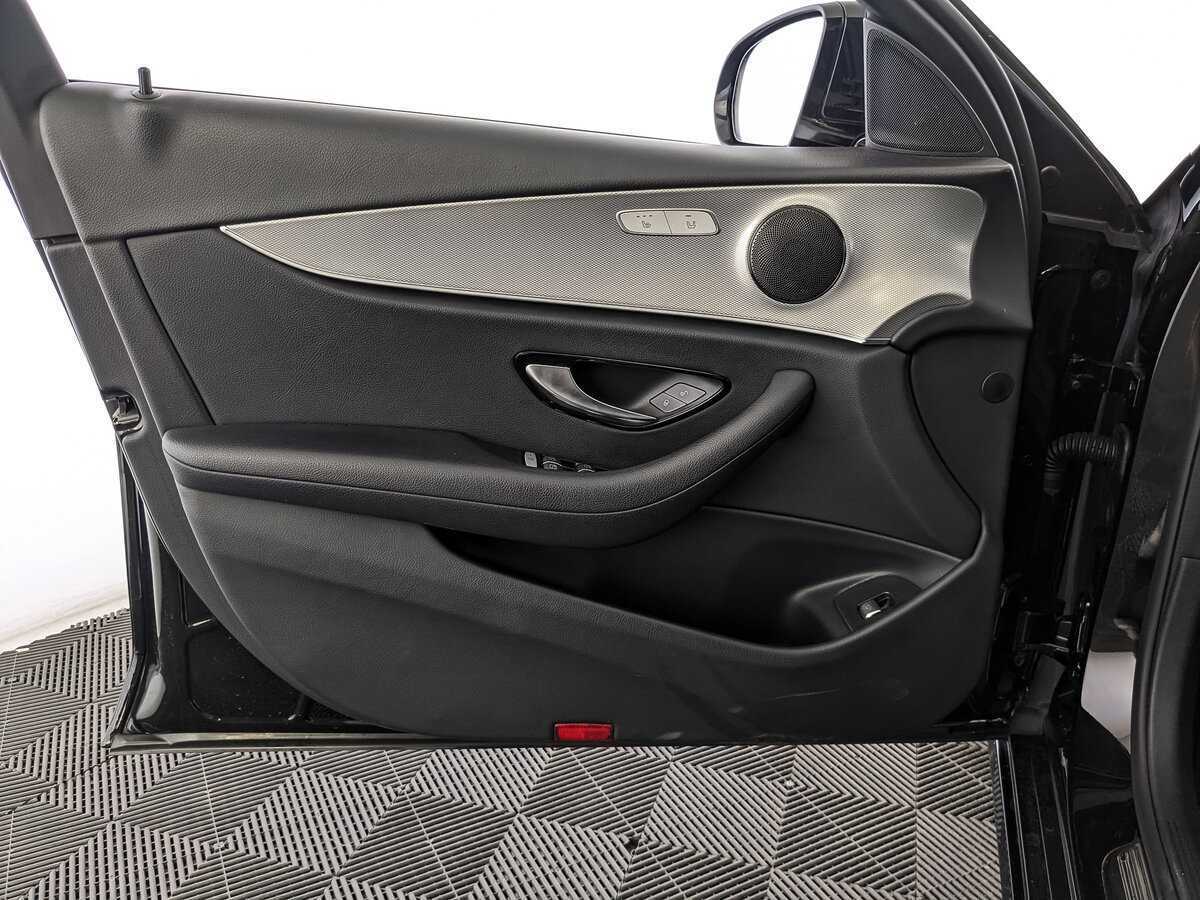 Mercedes-Benz E-Класс 200, 2019 Фото №15
