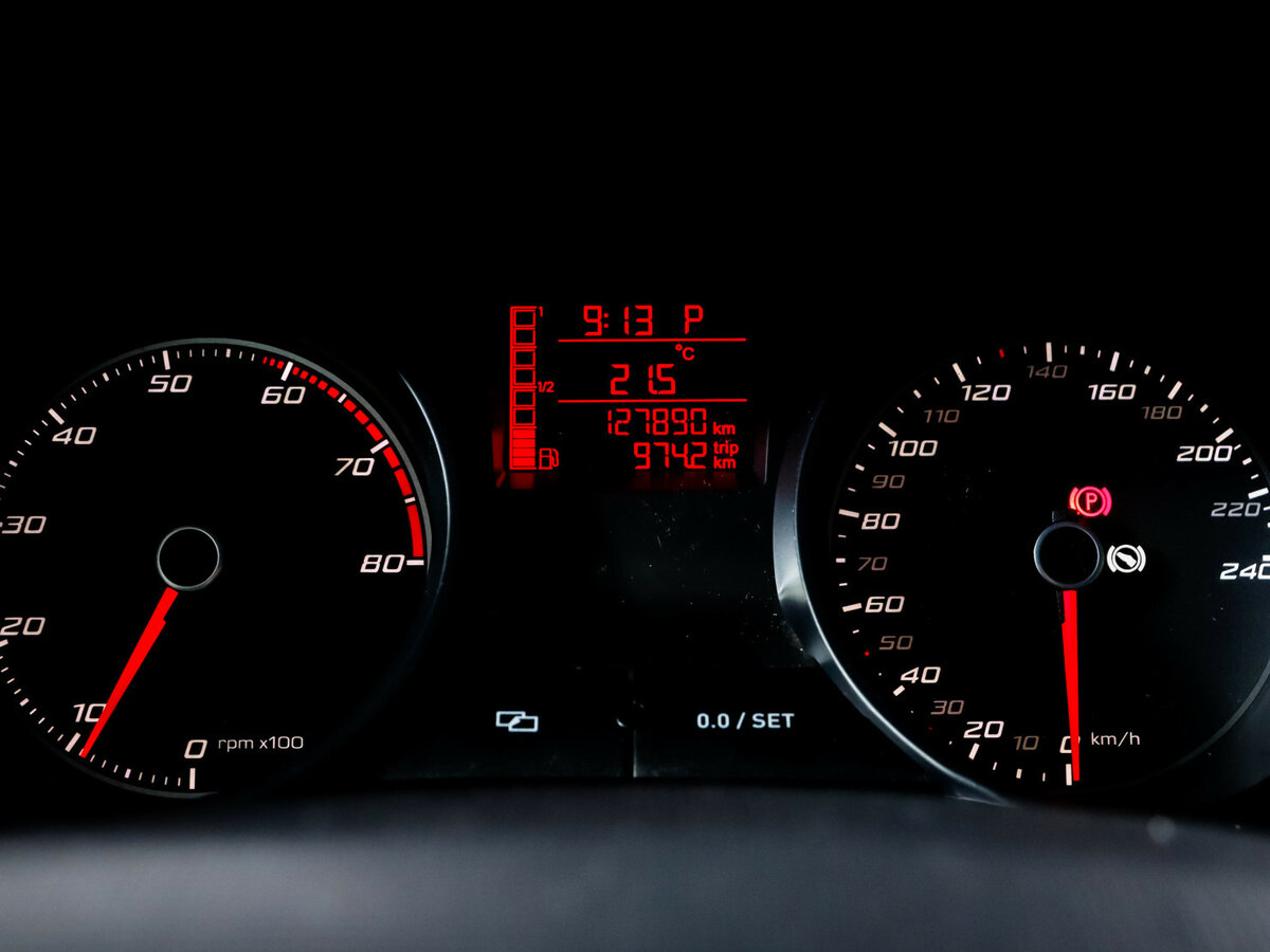 SEAT Ibiza IV Рестайлинг, 2012 Фото №9
