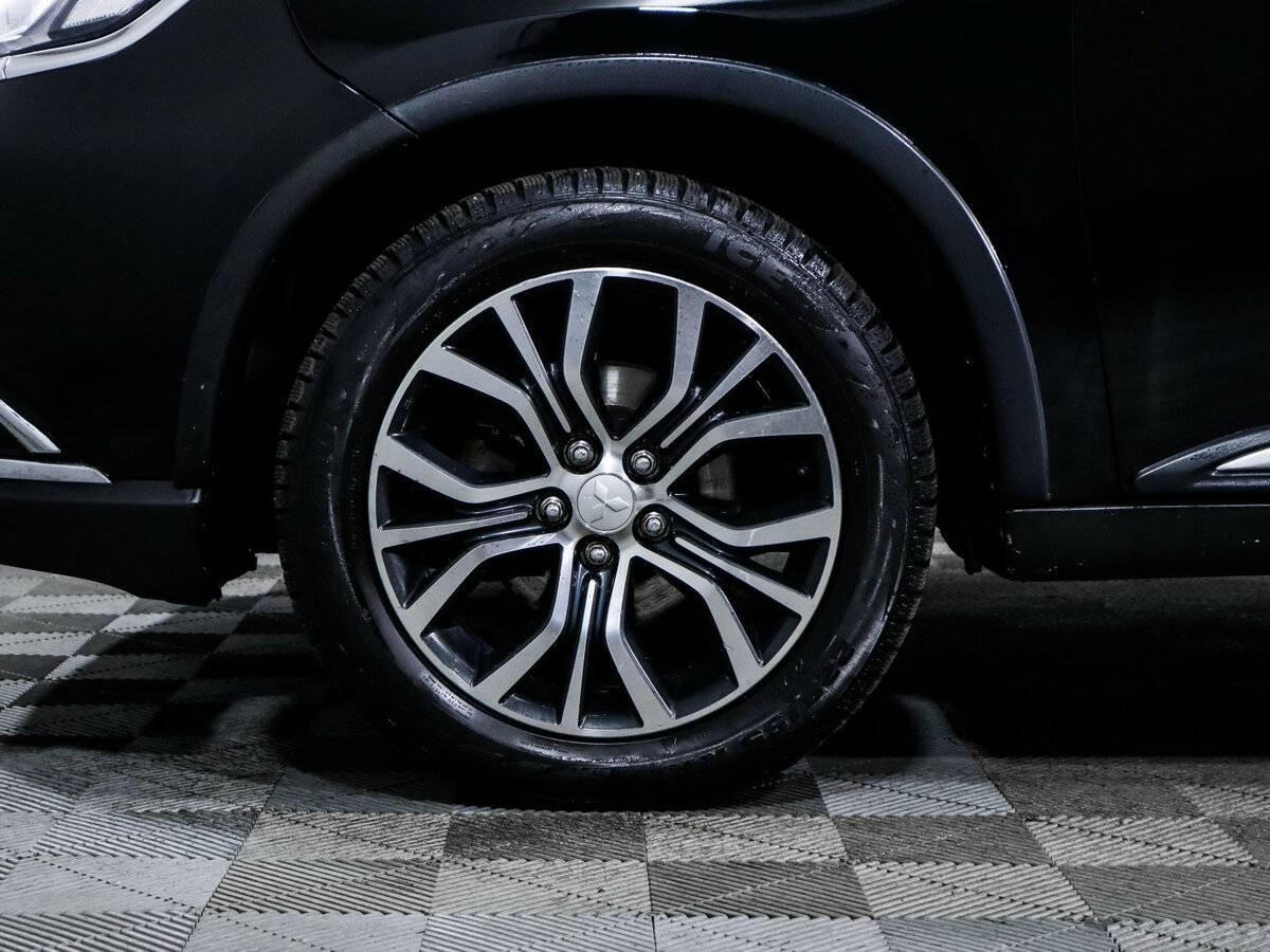 Mitsubishi Outlander III Рестайлинг 2, 2015 Фото №14