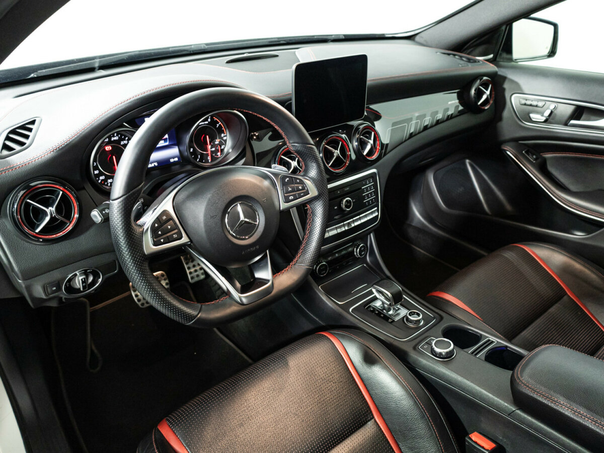 Mercedes-Benz GLA AMG 45 AMG I (X156) Рестайлинг, 2019 Фото №11