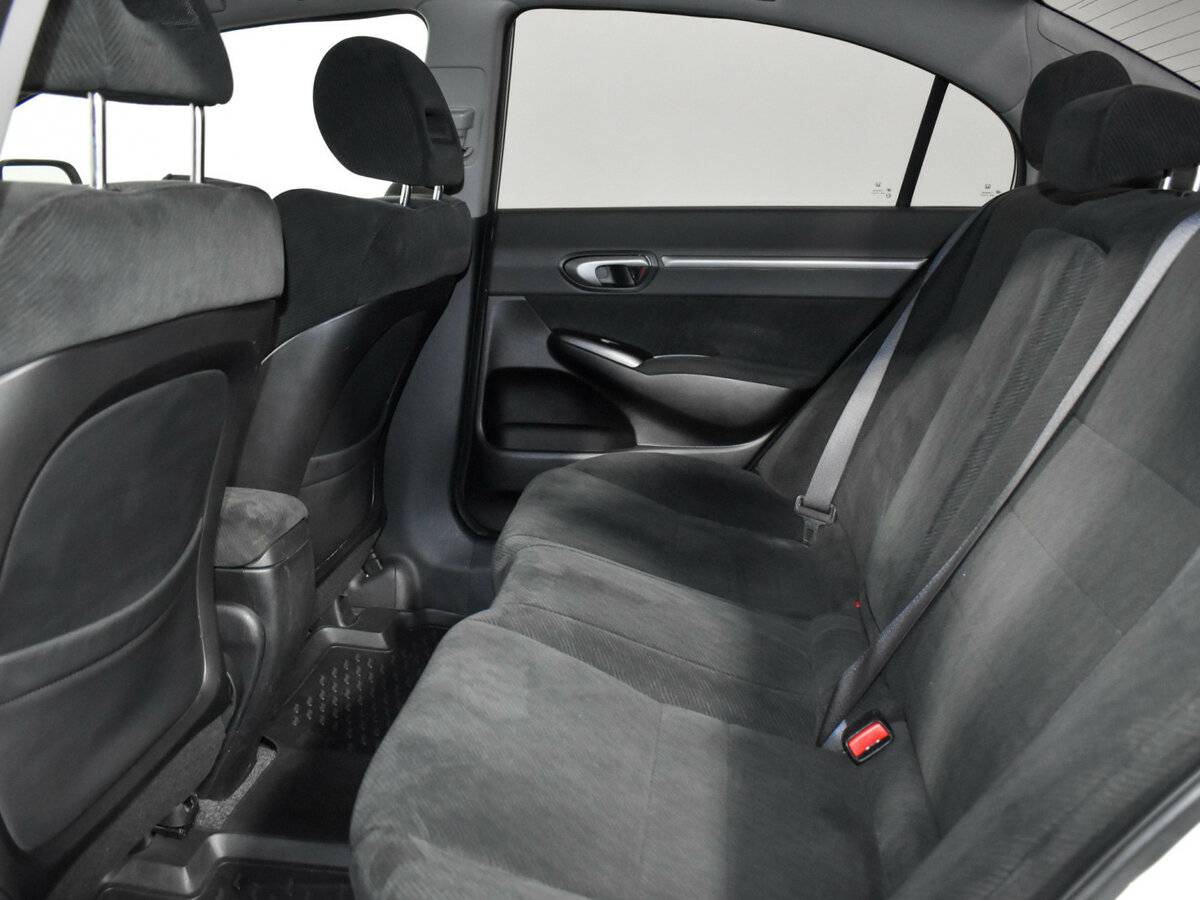 Honda Civic VIII Рестайлинг, 2011 Фото №10