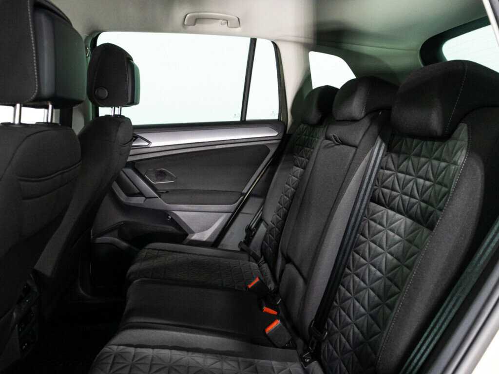 Volkswagen Tiguan, 2021 Фото №10