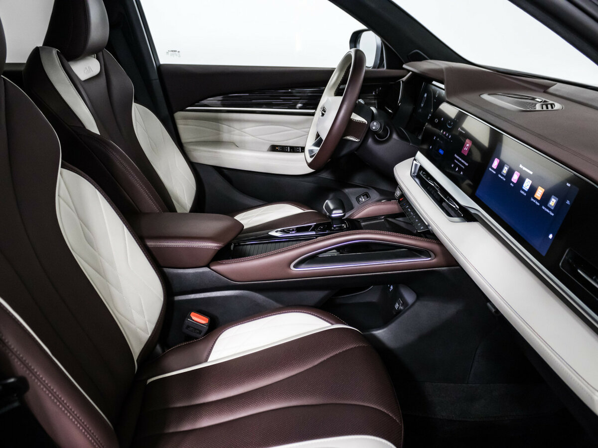 Geely Monjaro I, 2023 Фото №14