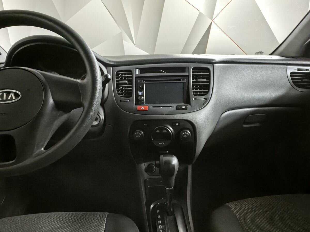 Kia Rio, 2010 Фото №11