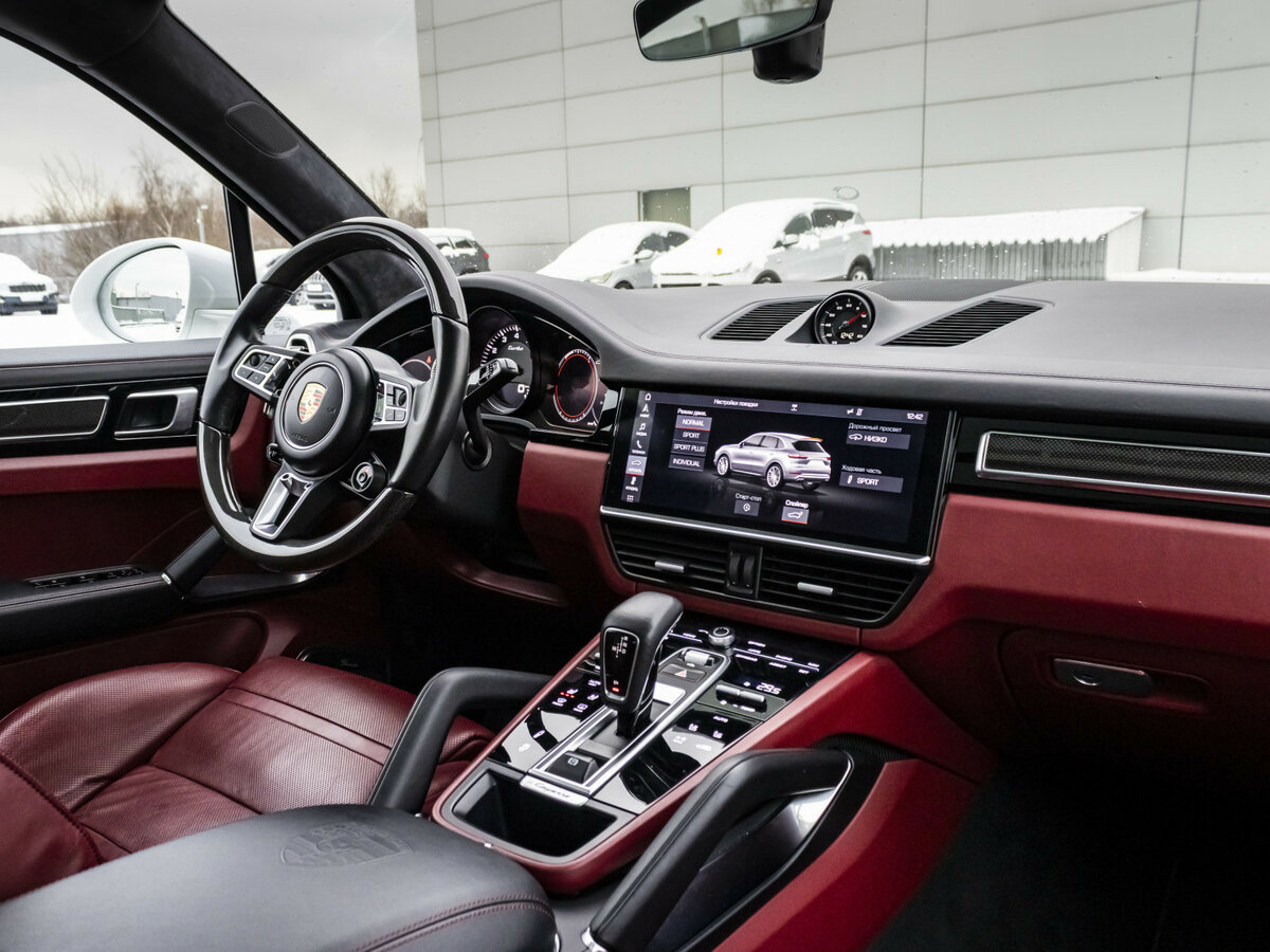 Porsche Cayenne Turbo III, 2018 Фото №9