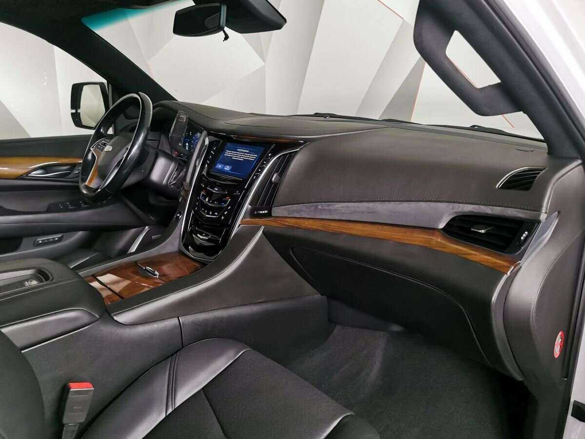 Cadillac Escalade ESV, 2016 Фото №9